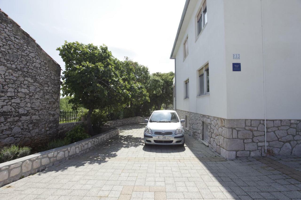 Guest House Balazevic Novi Vinodolski Exterior foto