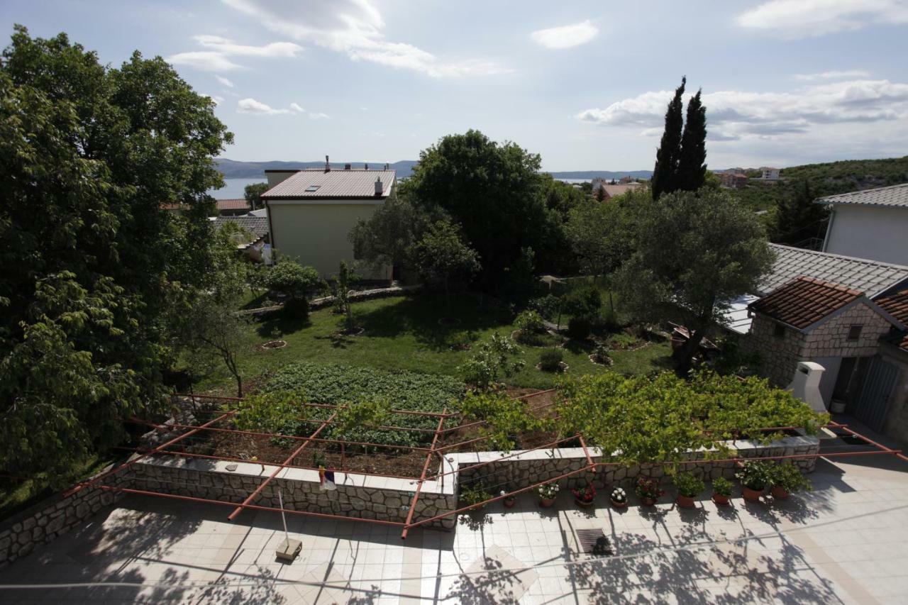 Guest House Balazevic Novi Vinodolski Exterior foto
