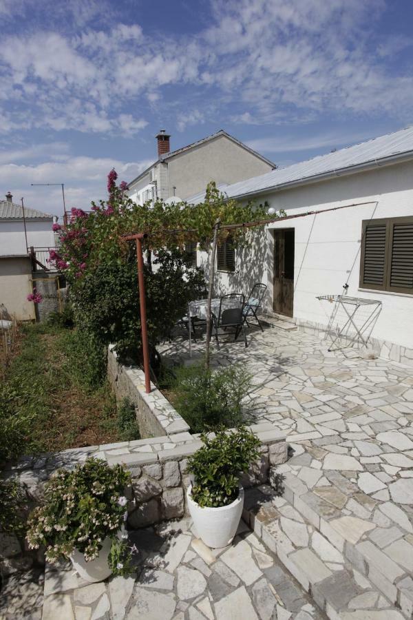 Guest House Balazevic Novi Vinodolski Exterior foto